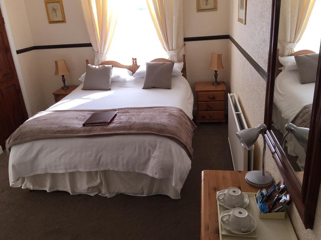 The Stuart House Hotel Scarborough Bilik gambar